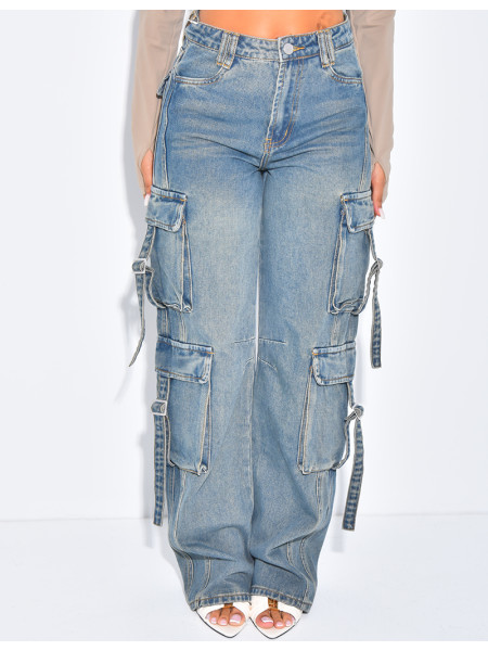 Gerade geschnittene Cargo-Jeans mit hängenden Riemen