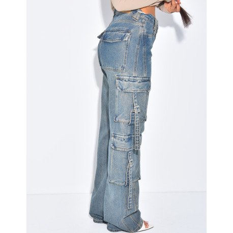 Gerade geschnittene Cargo-Jeans mit hängenden Riemen