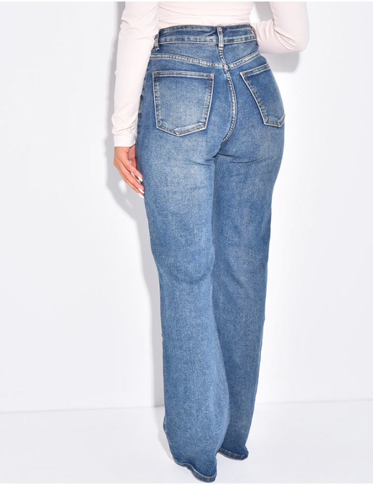 Jeans coupe droite stretchy à boutonnière croisée