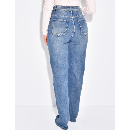 Gerade geschnittene Stretchjeans mit gekreuzter Knopfleiste