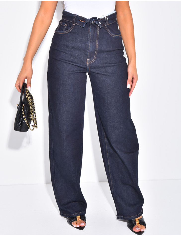 Jeans coupe large à revers à la taille
