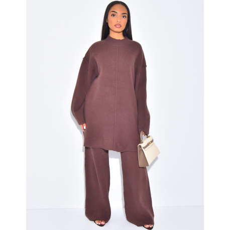 Ensemble pantalon et pull à couture contrastante