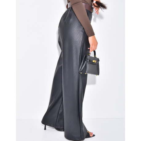 Pantalon taille haute en similicuir à ceinture marron