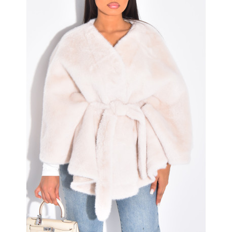 Cape courte en fourrure