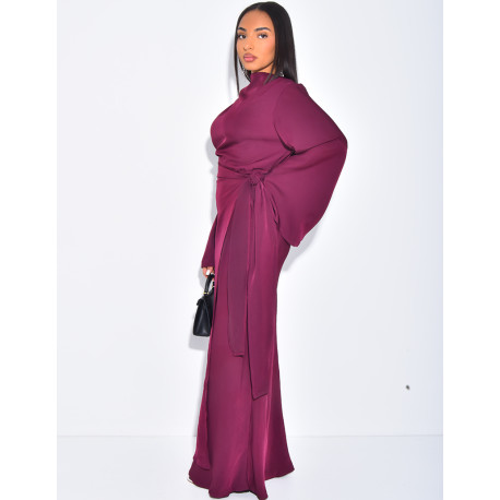 Langes Kleid aus Premium-Satin zum Binden in der Taille.