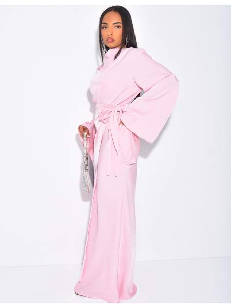 Longue robe en satin premium à nouer à la taille