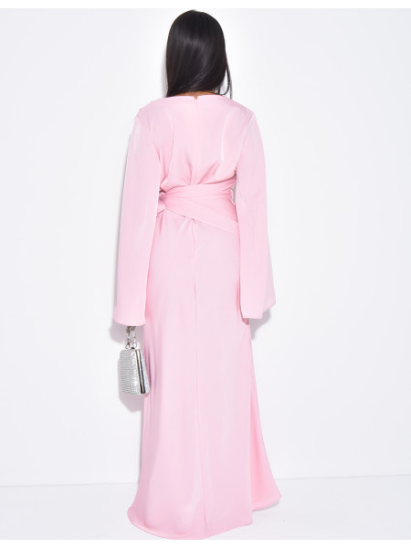 Longue robe en satin premium à nouer à la taille