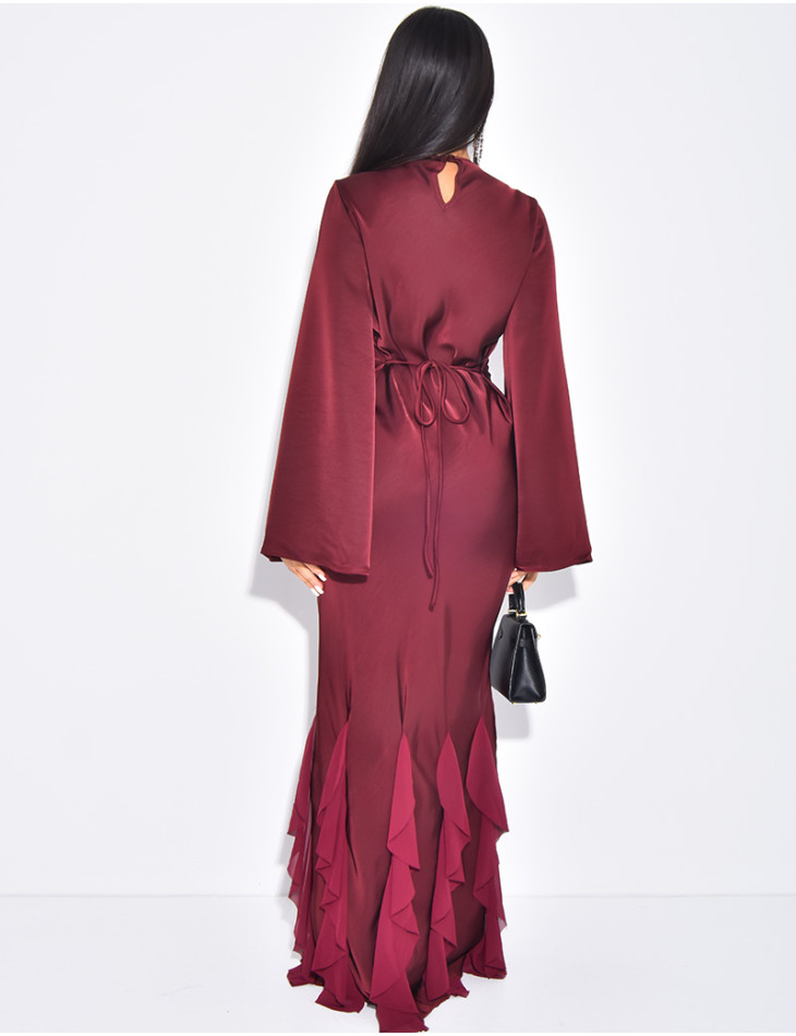 Robe très longue en satin premium à volants