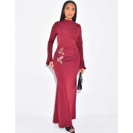 Robe longue moulante à broches dorés