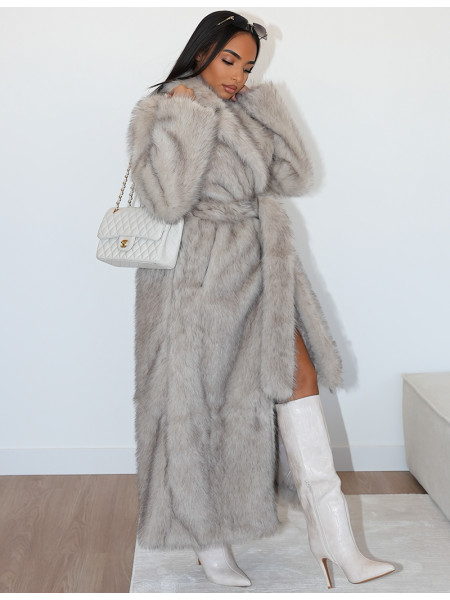 Oversized premium faux fur coat with belt