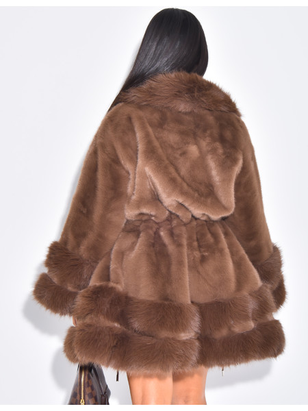 Lockerer Mantel mit Premium-Fake Fur