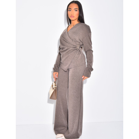 Cardigan with brooch and wide-leg pants set