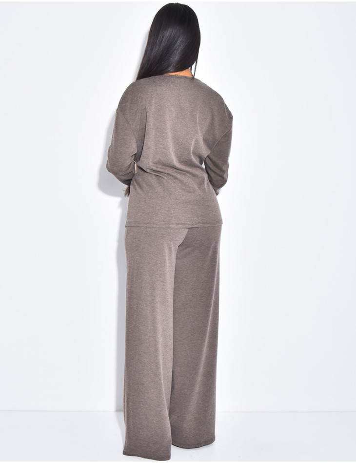 Cardigan with brooch and wide-leg pants set