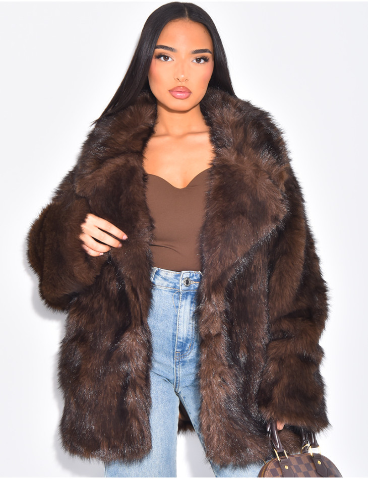 Manteau mi long en fausse fourrure