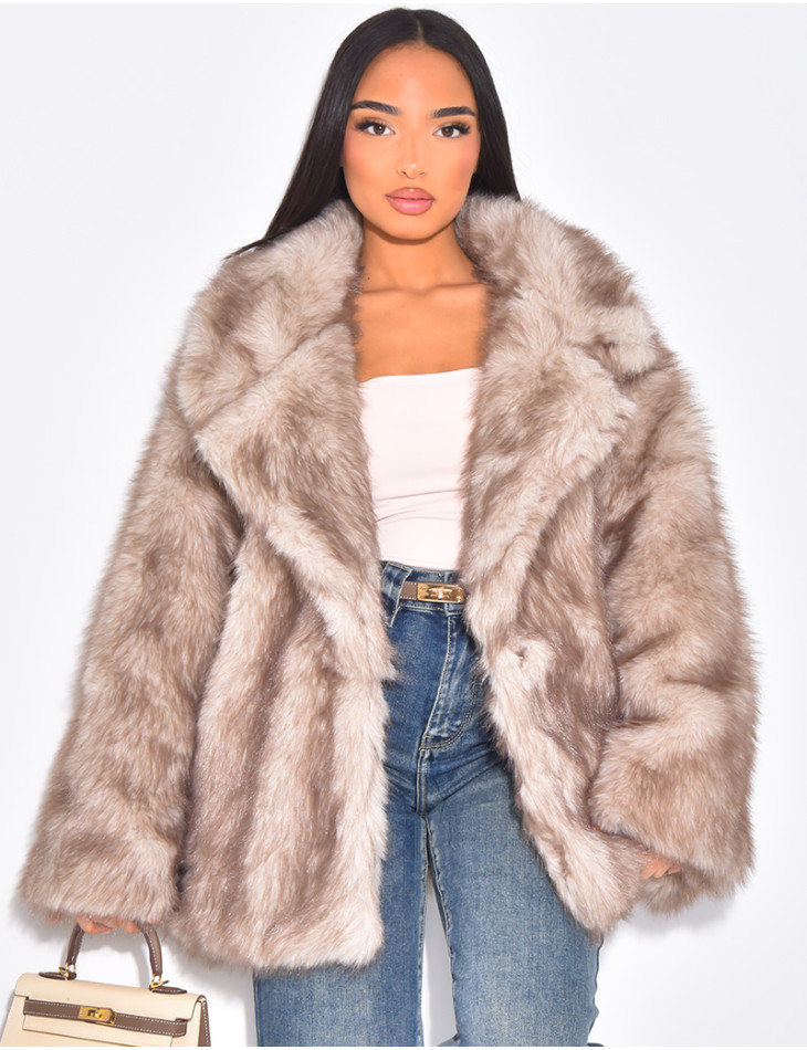 Manteau mi long en fausse fourrure
