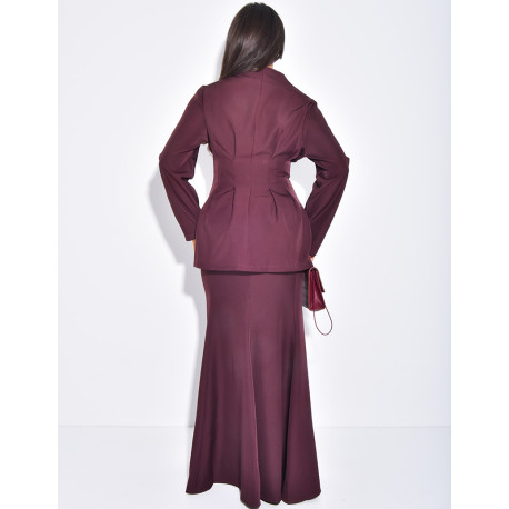 Ensemble blazer boutonnée et jupe longue évasée