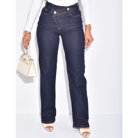 Jeans taille haute coupe droite à boutonnière croisée