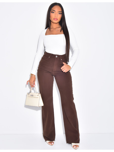 Jeans taille haute coupe droite stretchy