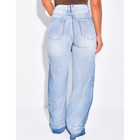 Jeans coupe large délavé à empiècements en jeans contrastants