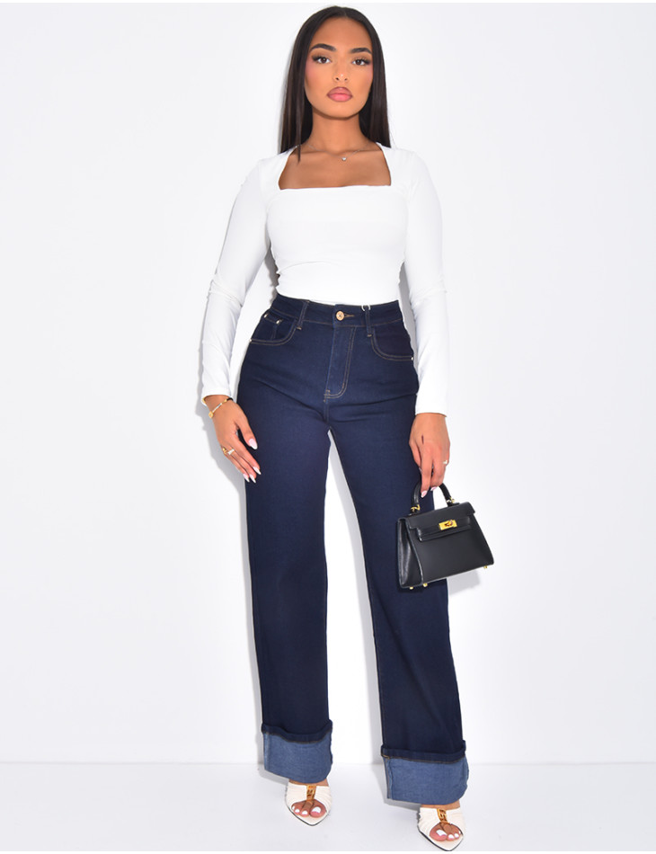 Gerade geschnittene Stretchjeans mit Umschlag am Knöchel