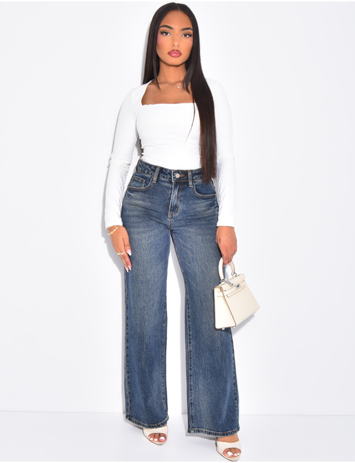 High-waisted straight-leg jeans with vintage wash