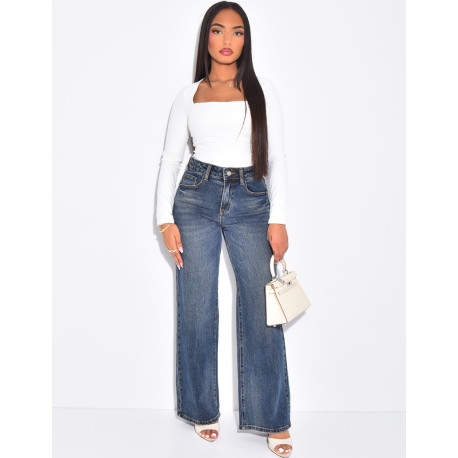 High-waisted straight-leg jeans with vintage wash