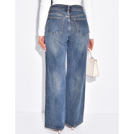 High-waisted straight-leg jeans with vintage wash