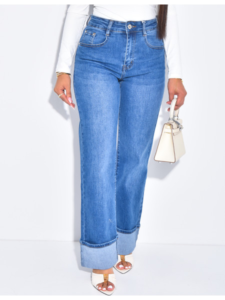 Straight-cut stretchy jeans with ankle turn-ups