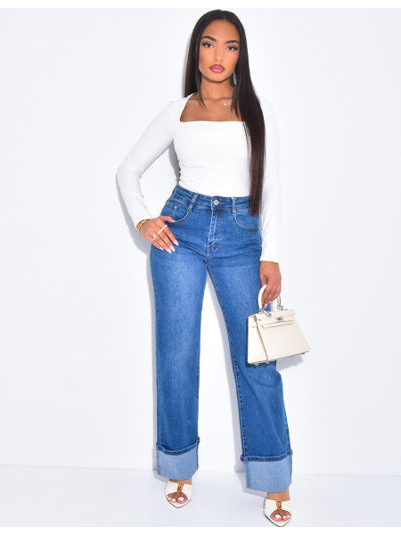 Straight-cut stretchy jeans with ankle turn-ups