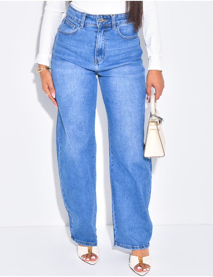 Jeans coupe ballon bleu délavé en tissu stretch