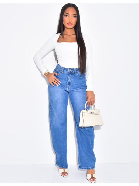 Jeans coupe ballon bleu délavé en tissu stretch