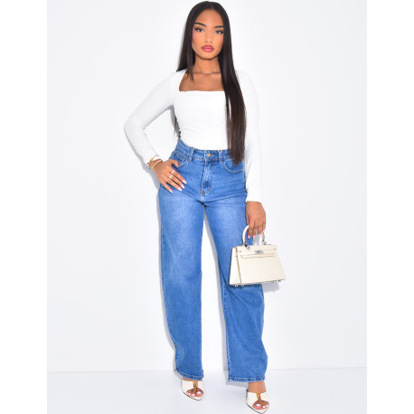 Jeans coupe ballon bleu délavé en tissu stretch