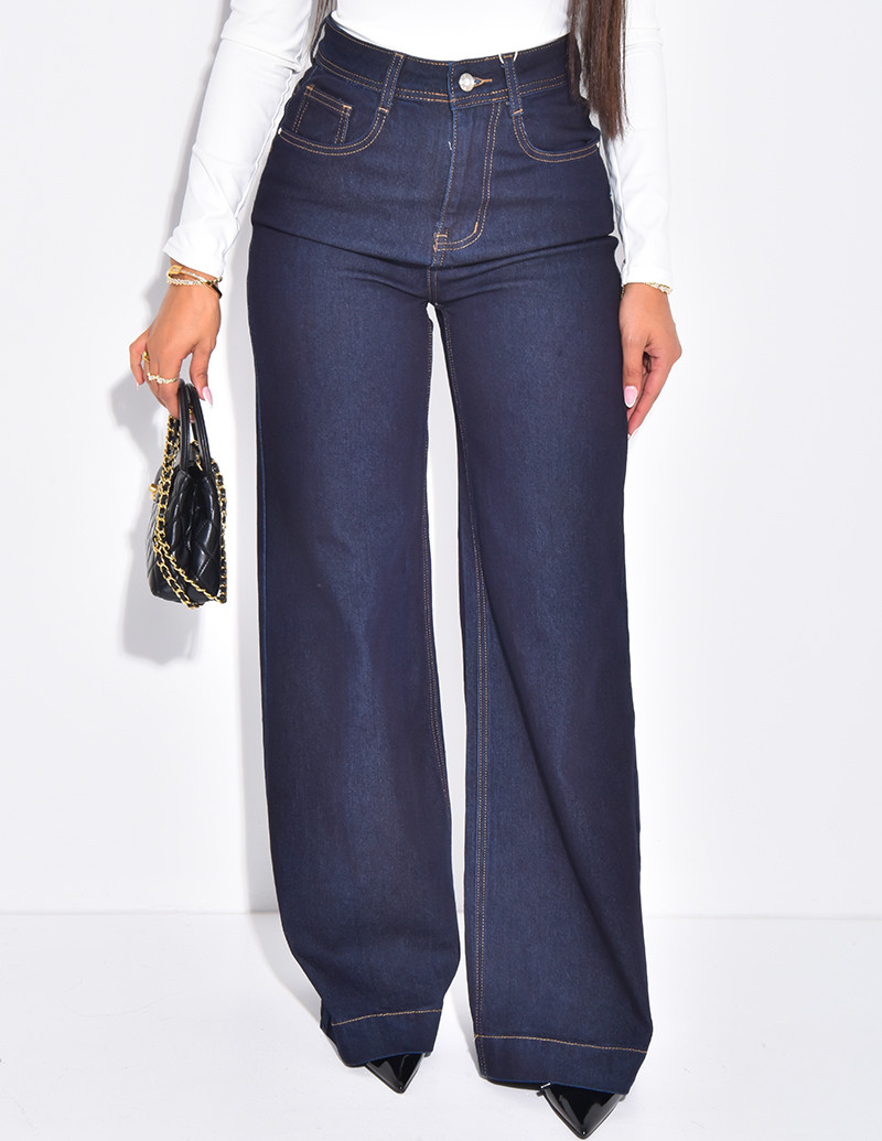 Jeans in Raw Blue mit...
