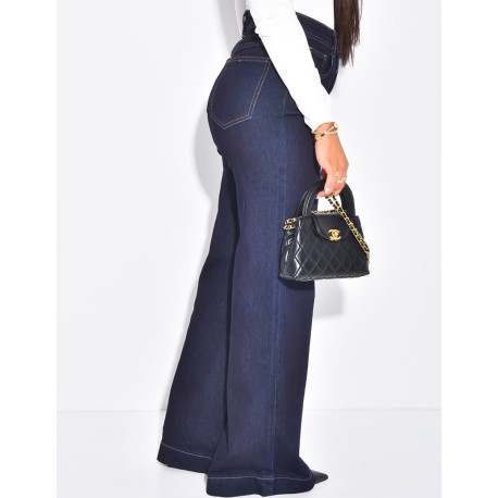 Jeans bleu brut coupe droite stretchy