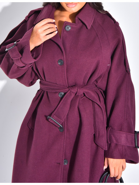 Langer Trenchcoat aus Filz mit Gürtel in der Taille