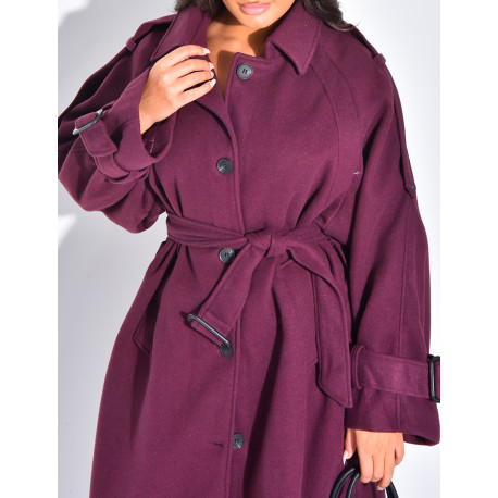 Langer Trenchcoat aus Filz mit Gürtel in der Taille