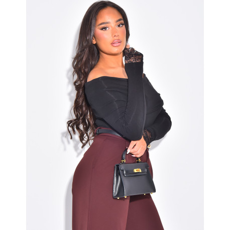 Long-sleeved boat neck top with lace cuffs