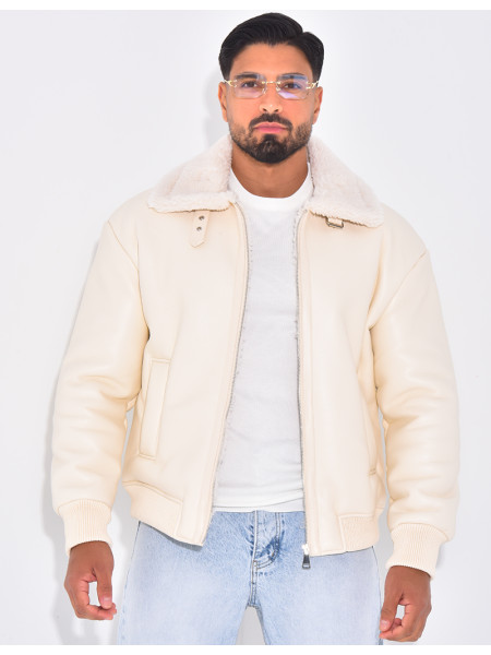 Veste en similicuir avec fourrure au col