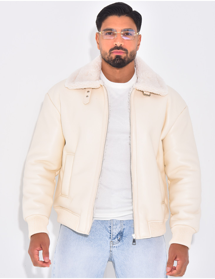 Veste en similicuir avec fourrure au col