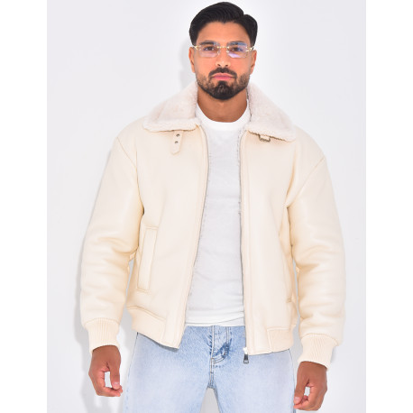 Veste en similicuir avec fourrure au col
