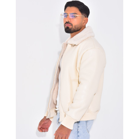 Veste en similicuir avec fourrure au col