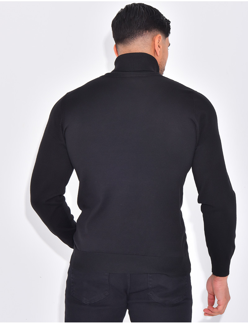 Pull fin col roulé
