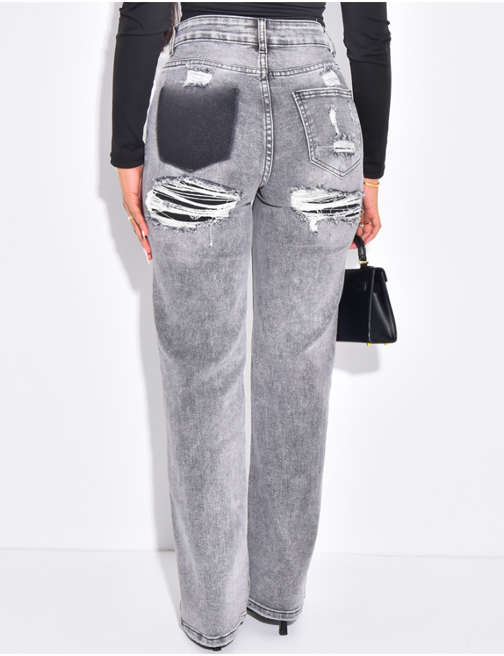 Jeans coupe droite stretchy effet destroy sur l'arrière