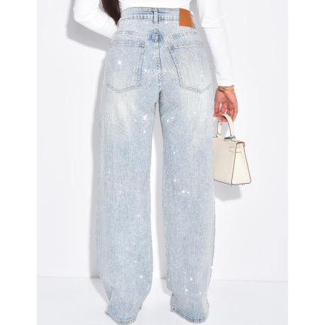 Straight-leg jeans with sparkling rhinestones