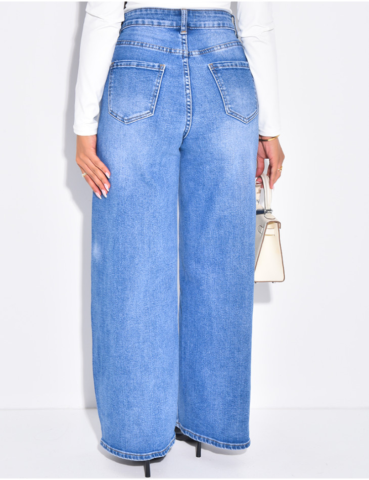 Jeans coupe ballon bleu délavé en tissu stretch