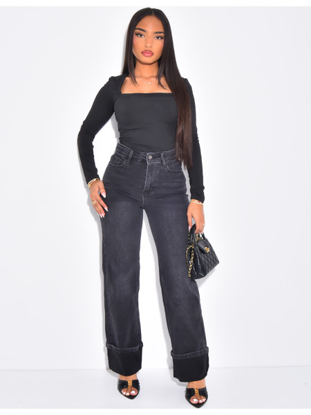 Gerade geschnittene Stretchjeans mit Umschlag am Knöchel