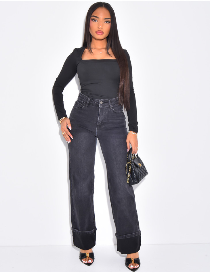 Gerade geschnittene Stretchjeans mit Umschlag am Knöchel