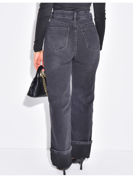 Gerade geschnittene Stretchjeans mit Umschlag am Knöchel