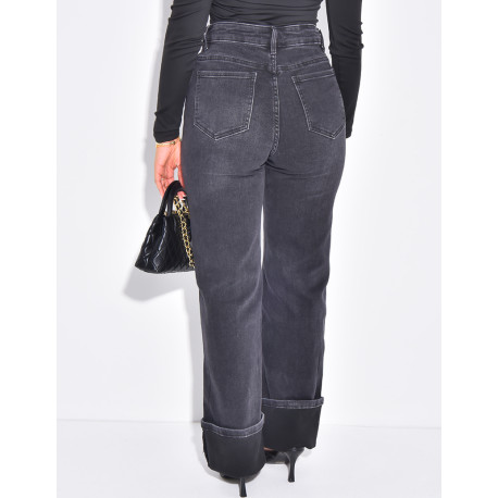 Gerade geschnittene Stretchjeans mit Umschlag am Knöchel