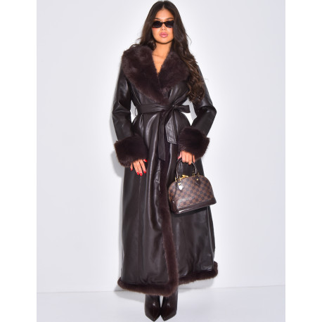 Sehr langer Mantel aus Kunstleder mit Kunstfellbesatz